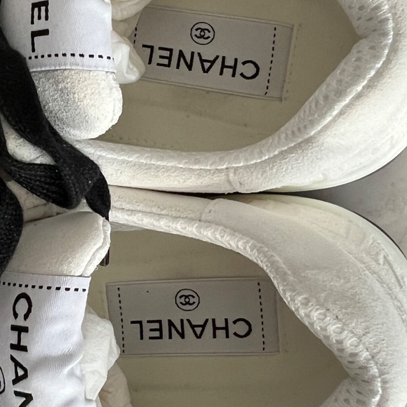 NEW Chanel 22A White Black Suede CC Flat Lace Up Tie Runner Trainer Sneaker 38 - Picture 7 of 16